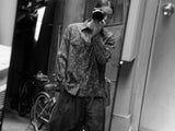 Look che indossa capi DseconD e Aviva Jifei Xue