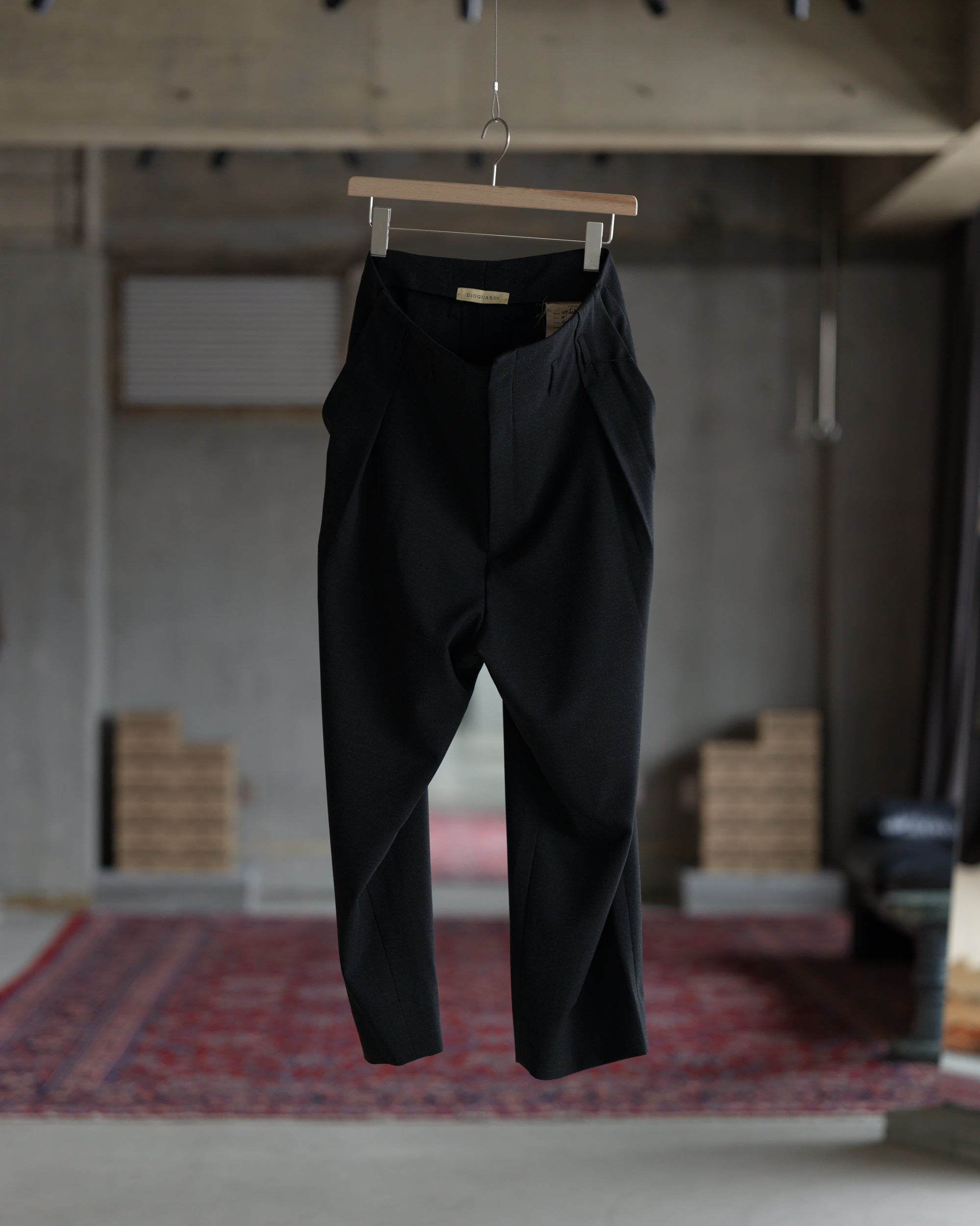 Signature Trousers 009 - Left Important Gray