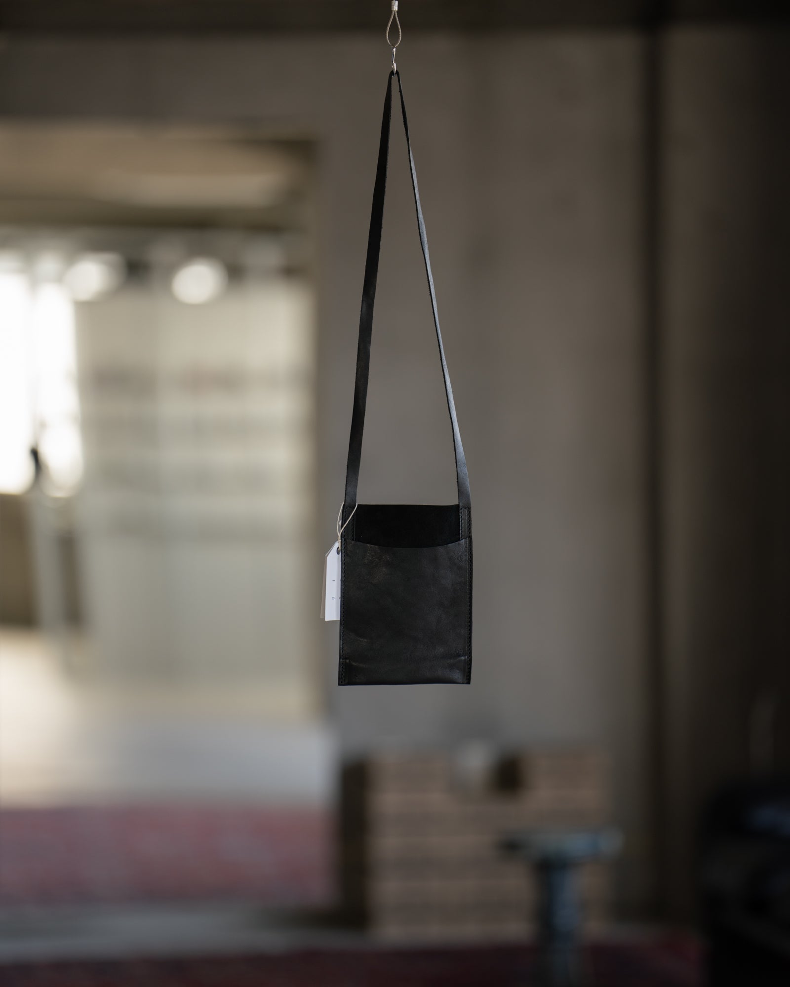 Guidi (グイディ) - PKT1 Full Grain BLKT Phone Holder Shoulder Case