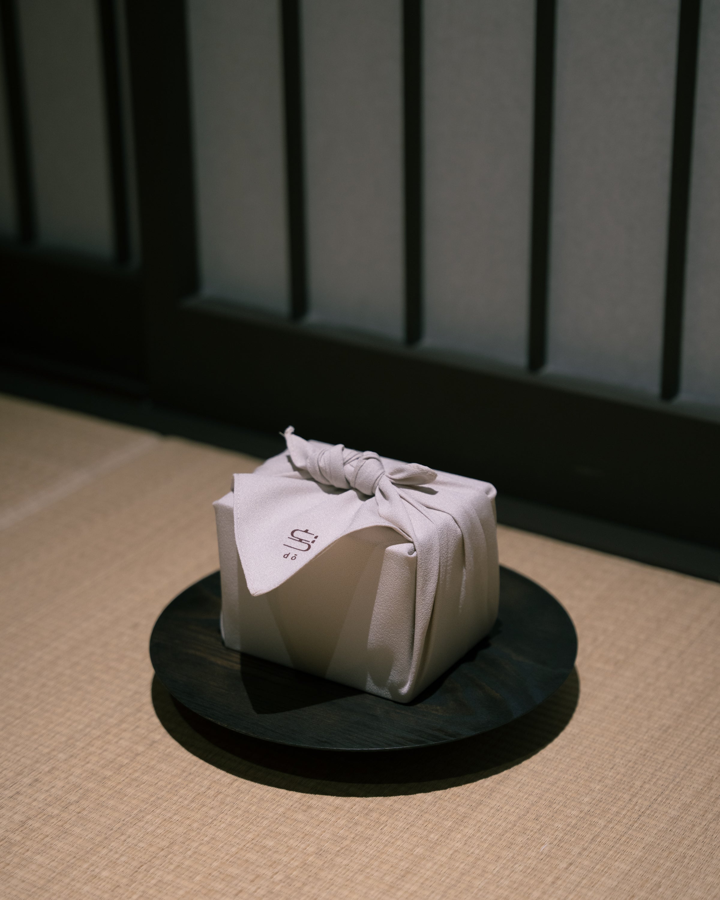 Gift Wrapping for dō 裹 tsutsumi – Lounge Sai