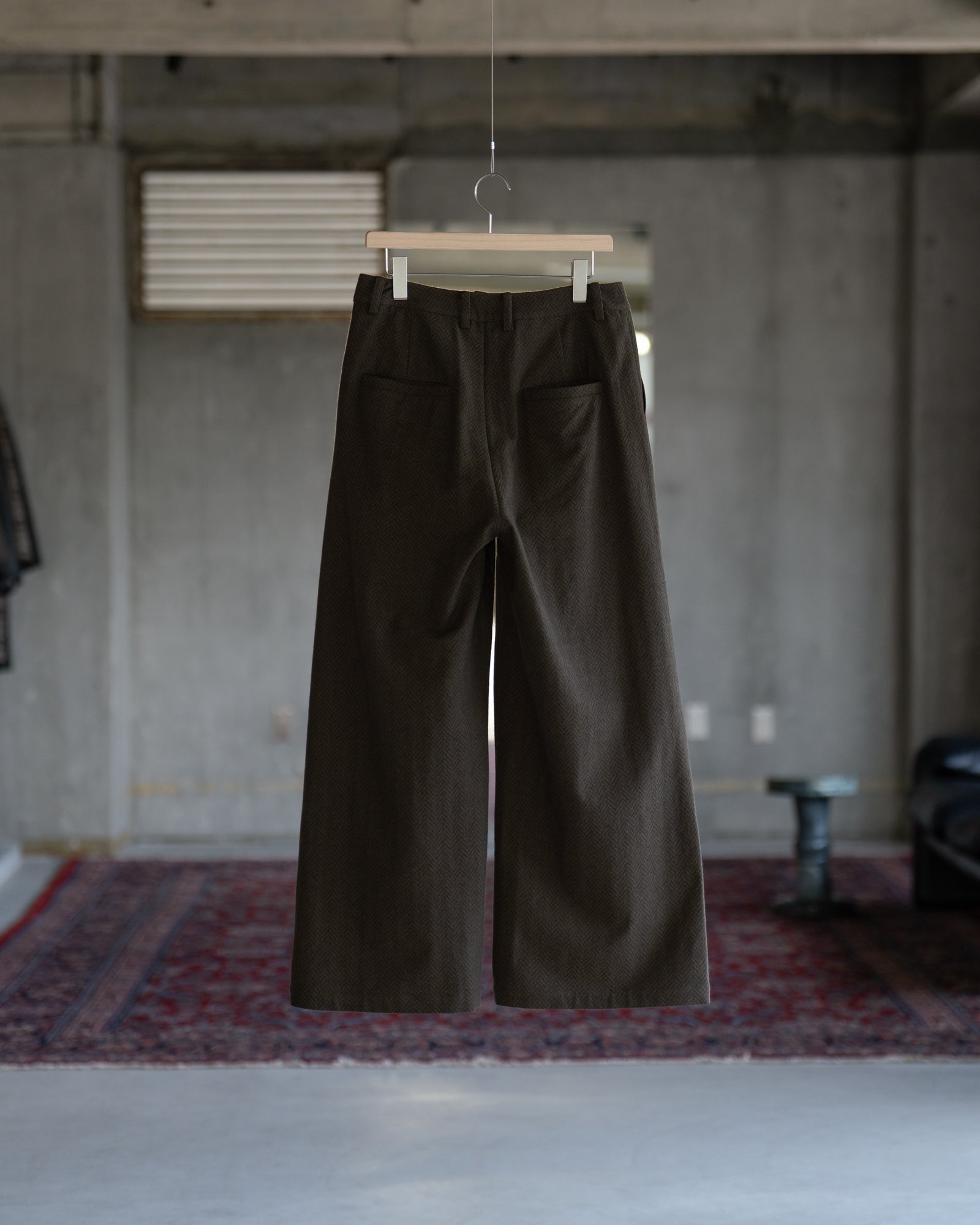 Raw Seam Long Trouser