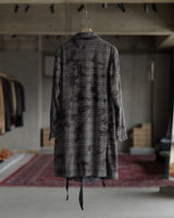 ハンガーにかかった ARCHIVIO J.M. Ribot の CO01 / TR（Grey Glen Check） 背面