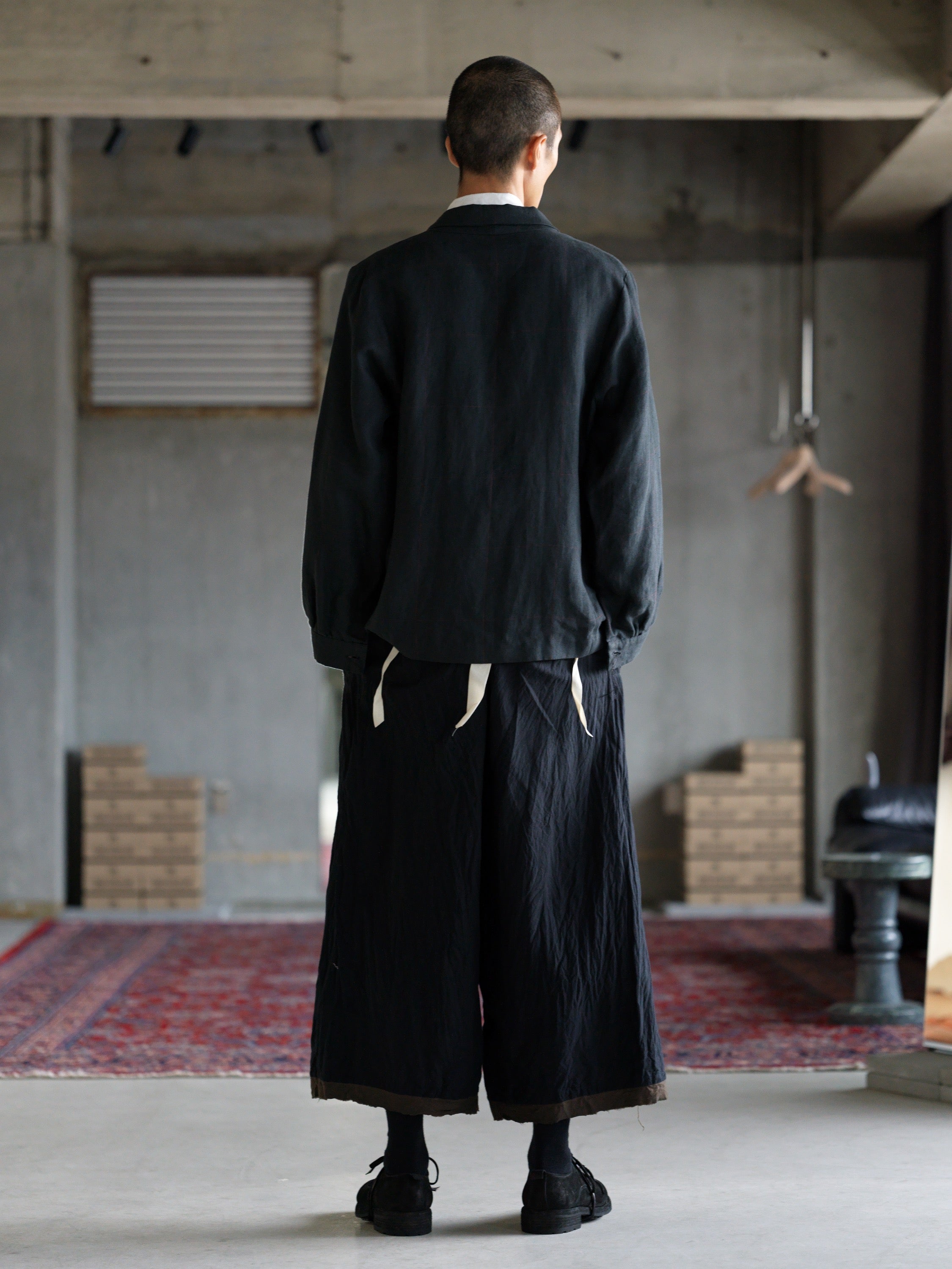 G33 / QU - Black Windowpane