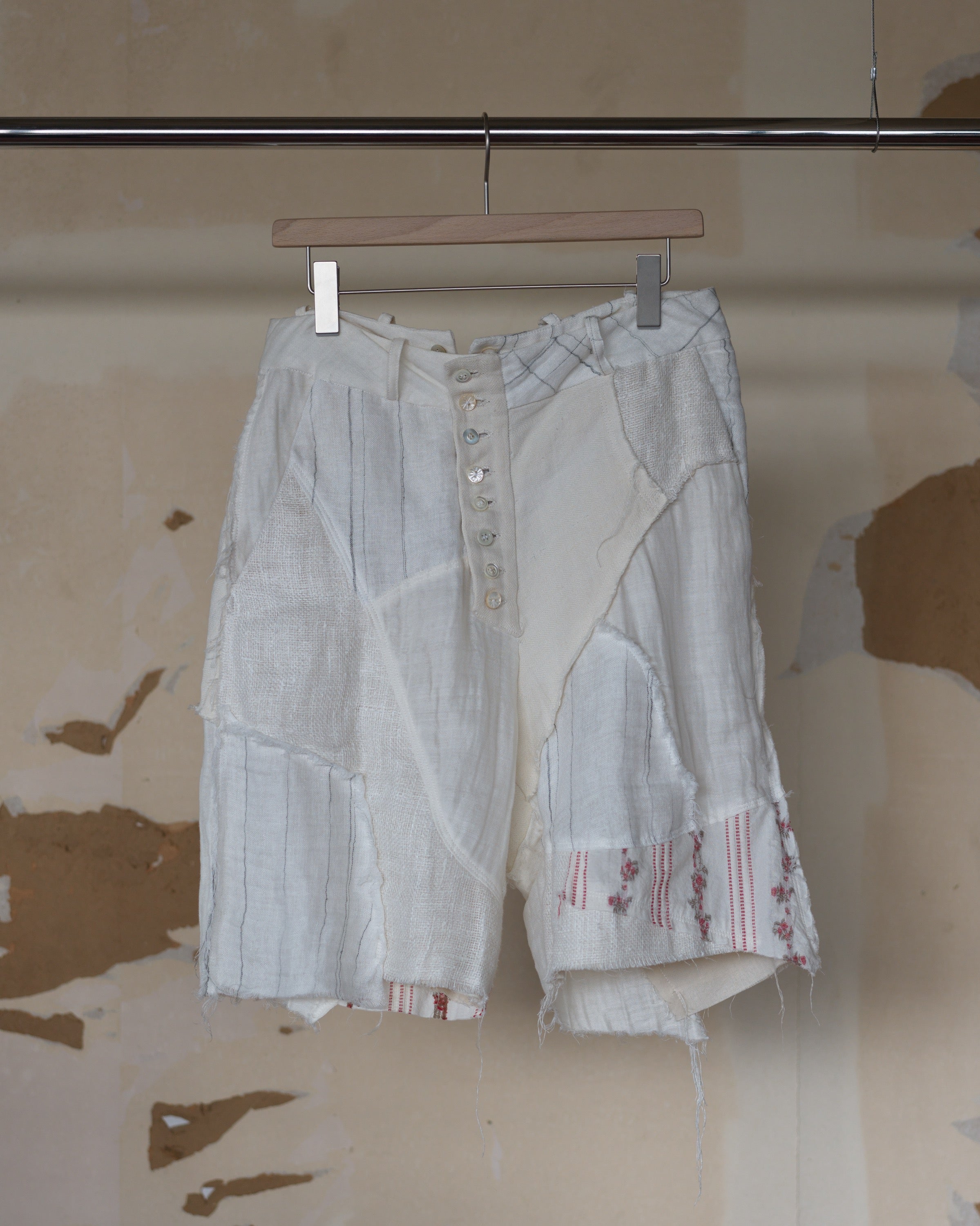 PA48 / PATCH - Miuxed White